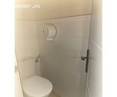 Se alquila local en C/ Mendizabal-Vegueta