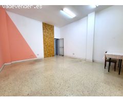 Se vende local en calle Montevideo