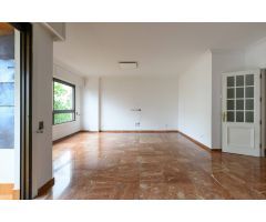 EXCLUSIVA VIVIENDA EN EL PRESTIGIOSO EDIFICIO YERAY – ZONA OBELISCO