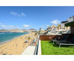 Ático de lujo en venta en primera línea de la Playa de Las Canteras