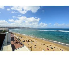 Ático de lujo en venta en primera línea de la Playa de Las Canteras