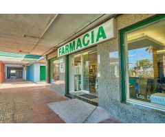 Local comercial diáfano junto a Farmacia