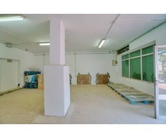 Local comercial diáfano junto a Farmacia