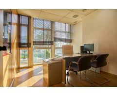 Gran oficina apta para LA RIC en venta en Santa Catalina
