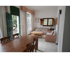 Encantadora Casa Rústica en Teror, Zona del Hornillo, con Amplio Terreno y Vistas Privilegiadas