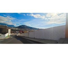 Solar en Avenida de Los Canteros