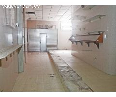 Local en venta en calle Matías Padrón