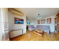 PIso 3 dormitorios 2 baños con ascensor y plaza de garaje Palomeras Sureste