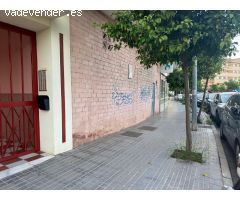 LOCAL EN BRUTO CON SALIDA DE HUMOS EN GLORIETA AMADORA