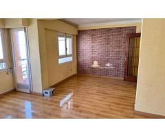Amplio piso con garaje en venta en Florida Baja, Alicante