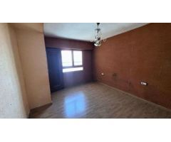 Amplio piso con garaje en venta en Florida Baja, Alicante