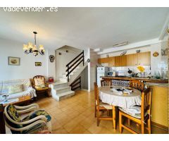 Bungalow pareado 3 dormitorios, 2 baños, sótano y solarium a 300 m de la playa en Torrevieja (Alican