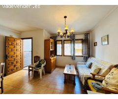 Bungalow pareado 3 dormitorios, 2 baños, sótano y solarium a 300 m de la playa en Torrevieja (Alican