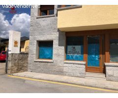 Esplendido local comercial diáfano de  71 m2. EN PLENO CENTRO URBANO DE LOS MOLINOS