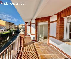 Piso de 124m2 COMPLETAMENTE REFORMADO con 3 dormitorios, 2 baños y terraza ¡¡ PARA ENTRAR A VIVIR ¡¡