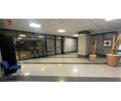 Edificio de oficinas de 4.689m2 en Las Rozas con acceso directo a la A6.