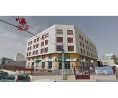Edificio de oficinas de 3200 m2 construidos con 4 plantas y un garaje de 15 plazas en Alicante