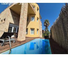 ???? Chalet independiente con piscina y bodega de ensueño en Montecanal