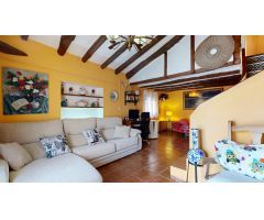 CASA DE ENSUEÑO EN PLENO CORAZÓN DE NAVAJAS