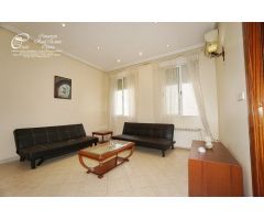 Piso zona Senado , dos habitaciones, salón amplio.