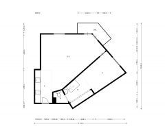 Alquiler vivienda con tres balcones a la calle en esquina Palacio Real