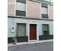SE VENDE CASA EN LLIRIA