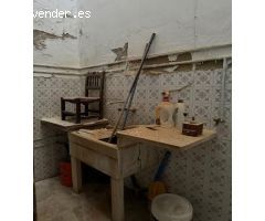 SE VENDE CASA EN LLIRIA
