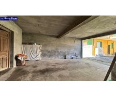 CASA CON TERRENO PARA HOSTAL DE PEREGRINO O VIVIENDA!!