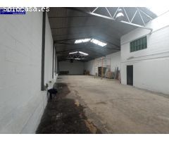 SE VENDE NAVE A DOS MINUTOS DE BRICODEPOT LEON