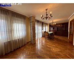 VIVIENDA DE 5 DORMITORIOS TIPO DUPLEX EN EL CENTRO DE PONFERRADA.