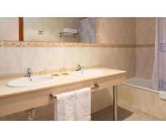 Edificio en Venta en Estepona, Málaga