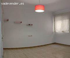 PURCHENA ( ALMERÍA ). VENTA DE PISO DE 2 HABITACIONES , CON ASCENSOR Y GARAJE.