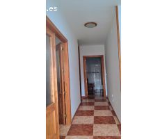OLULA DEL RÍO. ( ALMERÍA ) . CHALET PARA ENTRAR A VIVIR EN URBANIZACIÓN EUROPA.