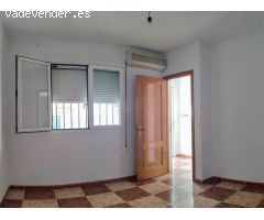 OLULA DEL RÍO. ( ALMERÍA ) . CHALET PARA ENTRAR A VIVIR EN URBANIZACIÓN EUROPA.