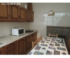 Casa en canjayar zona plaza del ayuntamiento de siete habitaciones trea baños para reformar