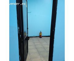 LOCAL COMERCIAL DIÁFANO CON SALIDA DE HUMOS