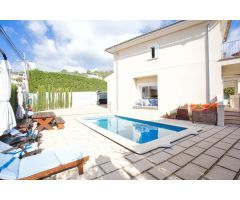 CHALET INDEPENDIENTE EN CALVIÁ PUEBLO CON JARDÍN Y PISCINA PRIVADA (SÓLO ALQUILER VACACIONAL)