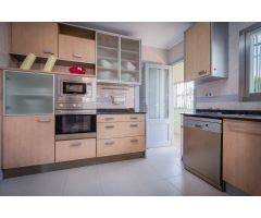 MODERNO Y LUMINOSO CHALET UNIFAMILIAR EN UNA ZONA TRANQUILA DE PALMA