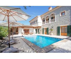 CHALET PIEDRA DE ALTAS CALIDADES EN ES CAPDELLÀ CON PISCINA Y VISTAS A LA MONTAÑA