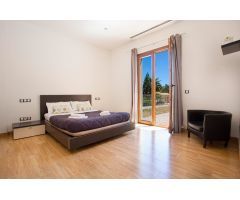 PRECIOSA VILA DE ALTA CALIDAD CON LICENCIA VACACIONAL EN UNA ZONA TRANQUILA EN PALMANOVA