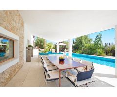 EXTRAORDINARIA Y PRIVADA VILLA EN CALVIA PUEBLO EN UBICACIÓN PRIVILEGIADA