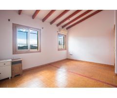 ENCANTADORA CASA DE PUEBLO EN CALVIA CENTRO CON VISTAS DESPEJADAS