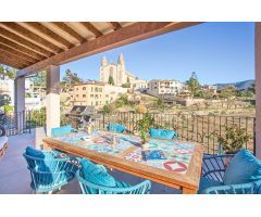MAGNÍFICO CHALET PAREADO UNIFAMILIAR CON ACABADOS DE ALTA CALIDAD EN CALVIA PUEBLO