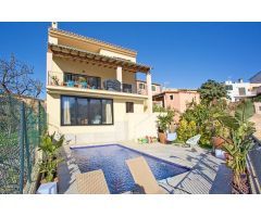 MAGNÍFICO CHALET PAREADO UNIFAMILIAR CON ACABADOS DE ALTA CALIDAD EN CALVIA PUEBLO