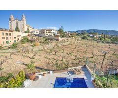 MAGNÍFICO CHALET PAREADO UNIFAMILIAR CON ACABADOS DE ALTA CALIDAD EN CALVIA PUEBLO