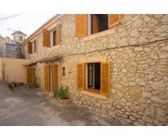 CASA DE PUEBLO DE PIEDRA CON VISTAS A LA MONTAÑA EN ES CAPDELLA