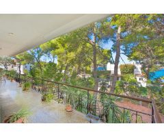 VILLA FAMILIAR EN SANTA PONSA CON VISTAS AL MAR CON ENORME POTENCIAL DE RENOVACION