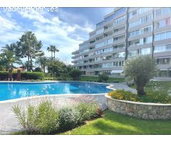 APARTAMENTO CON VISTAS LATERALES AL MAR EN PUERTO PORTALS