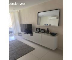 APARTAMENTO CON VISTAS LATERALES AL MAR EN PUERTO PORTALS
