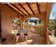 FANTÁSTICO CHALET CON GRAN POTENCIAL EN COSTA DE LA CALMA